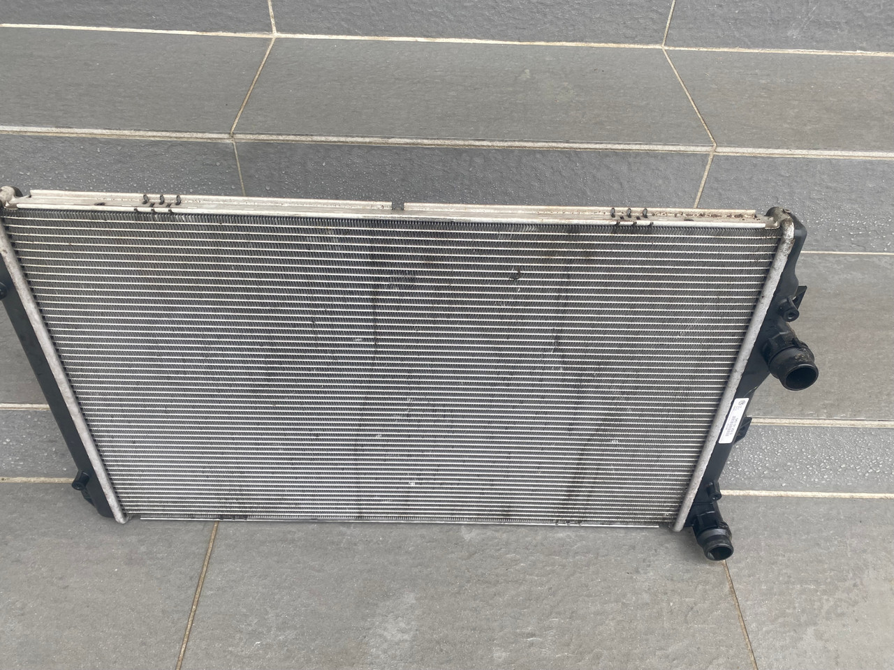 VW CADDY 1.2L USED RADIATOR 5K0 121 253 D - Parts 4 European Cars