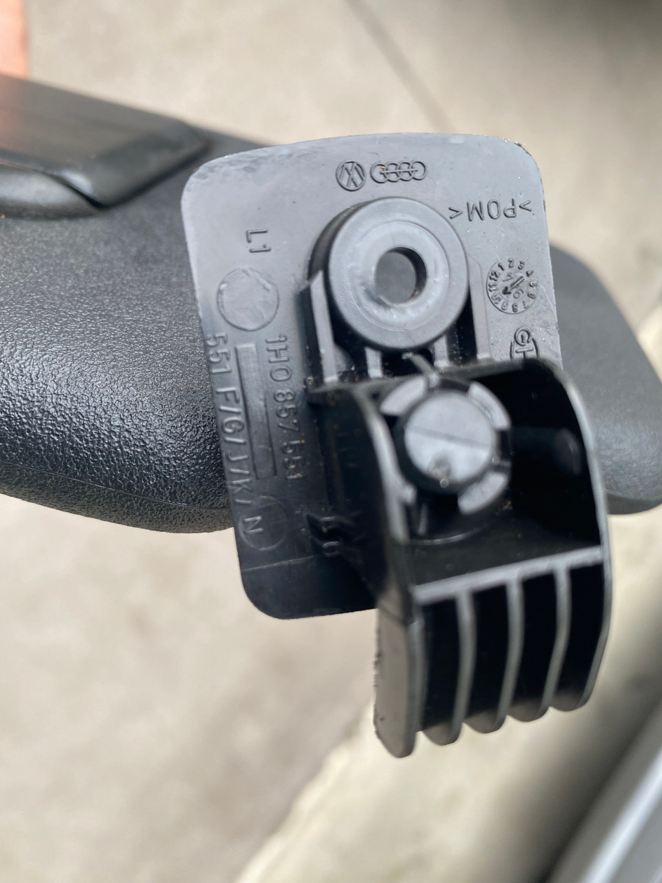 VW GOLF MK3 CONVERTIBLE USED LH SUN VISOR 1H0 857 551 Parts 4