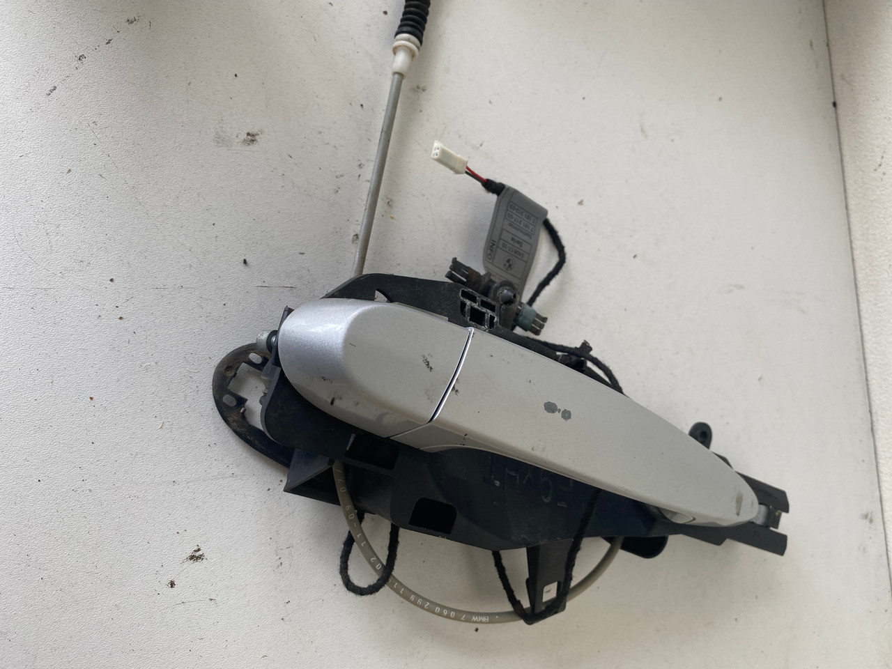 BMW E90 LATE USED LHR OUTER DOOR WITH CARRIER IN SILVER - Parts 4 ...