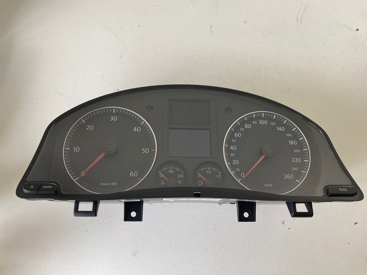 VW GOLF MK5 TDI DSG USED INSTRUMENT CLUSTER 1K0 920 864 B Parts 4