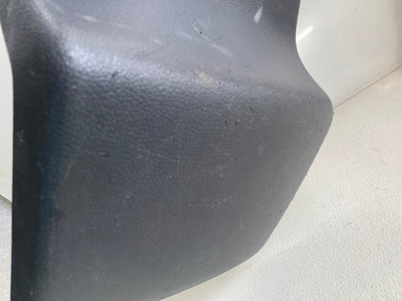 VW AMAROK USED GREY CENTRE CONSOLE COVER 2H0 863 680 F - Parts 4 ...