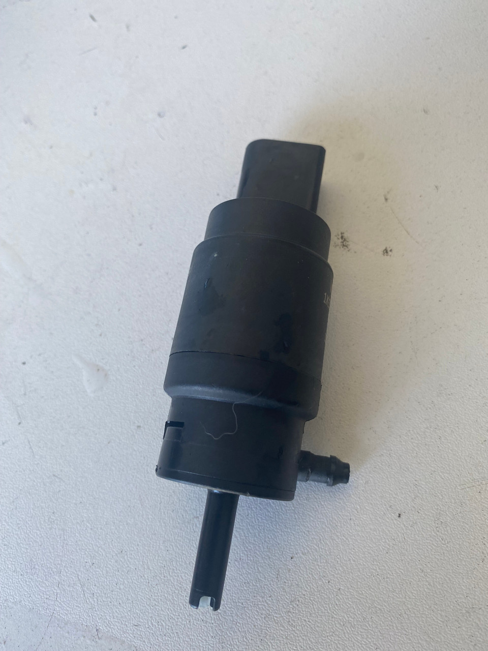 VW JETTA BEETLE USED WINDSCREEN WASHER PUMP 1K5 955 651 Parts 4