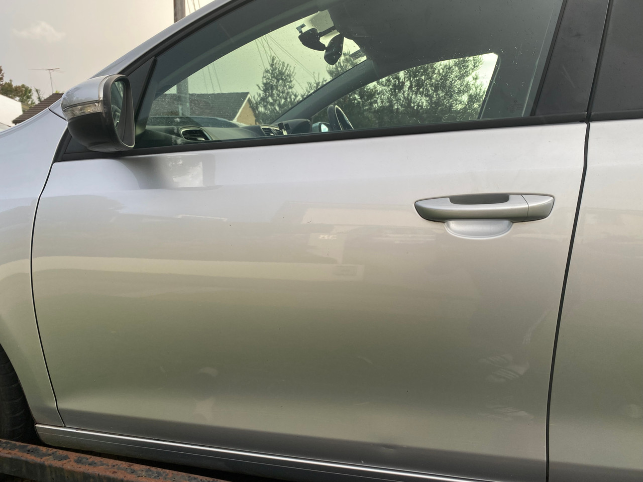 VW GOLF MK6 HATCH USED LHF DOOR SHELL IN SILVER LATW PAINT CODE Parts