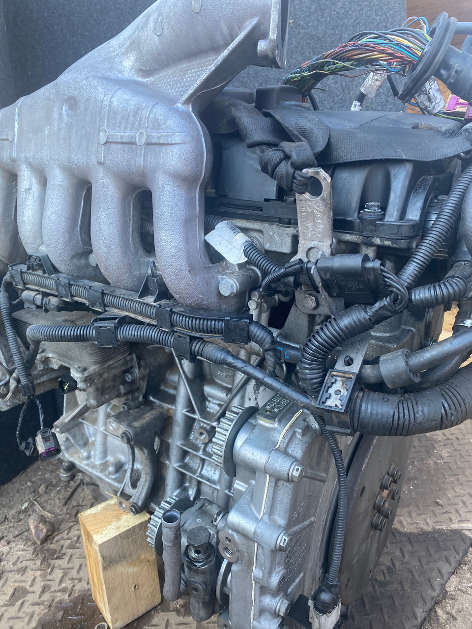 VW TRANSPORTER T5 2.5 TDI USED ENGINE BPC CODE TRAVELLED 212000 KM ...
