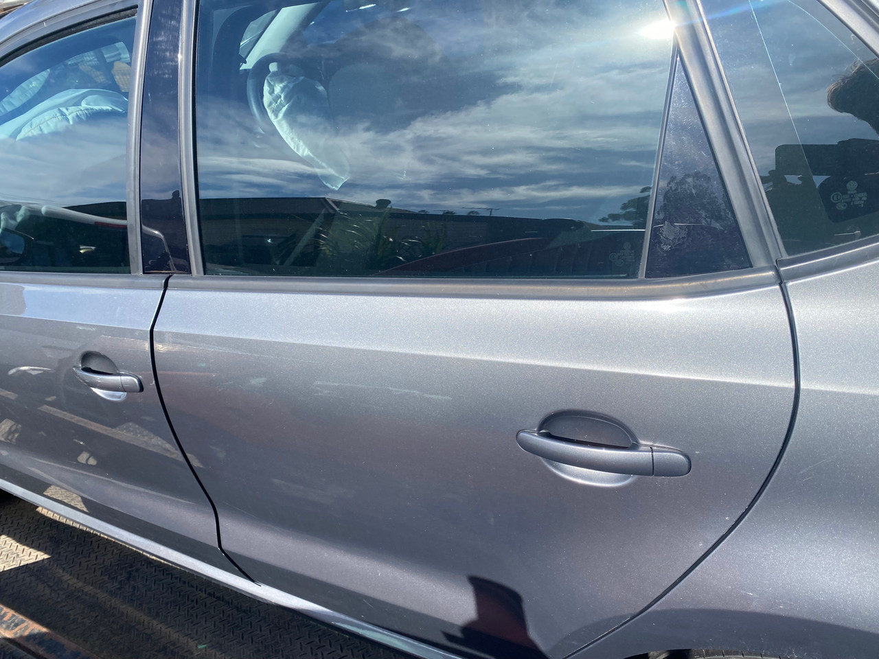 VW POLO 6R USED LHR DOOR SHELL IN GREY D7R PAINT CODE - Parts 4 ...