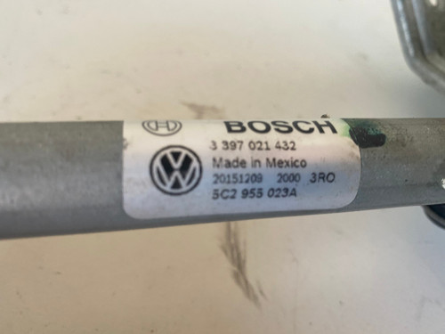 VW BEETLE 2012-2016 USED WINDSCREEN WIPER MOTOR AND LINKAGES 5C2 955 023 A 5C2 955 133 A