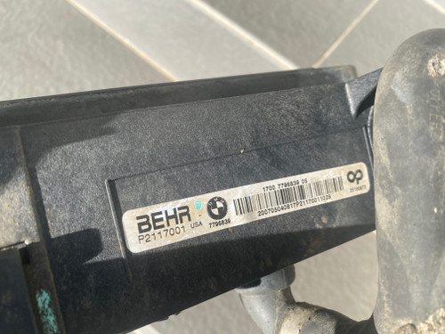 BMW E70 USED SMALL RADIATOR LOCATED ON RH SIDE 17 11 7533477 04