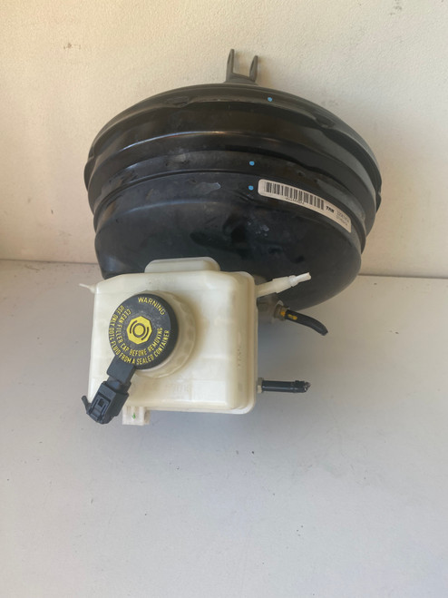 BMW E70 EARLY USED BRAKE BOOSTER TRW 32067474  6774622-02