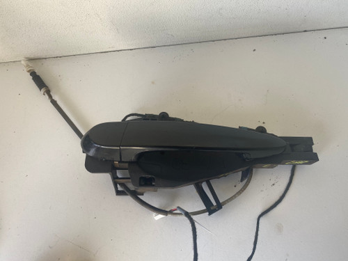 BMW X5 E70 USED LHR OUTER DOOR HANDLE WITH CARRIER IN BLACK