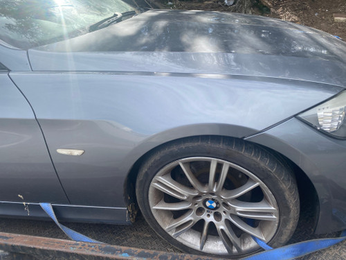 BMW E90 USED RH GUARD IN SPACE GREY A52