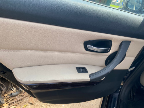 BMW E91 USED LHR DOOR TRIM BLACK WITH DACOTA OYSTER LEATHER LCCX