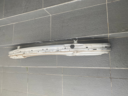 BMW E46 USED FRONT BUMPER REINFORCEMENT 51.11 8 195 287