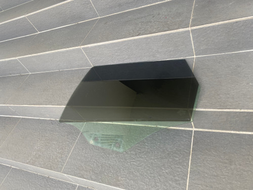 AUDI A3 8P 5 DOOR USED LHR DOOR GLASS