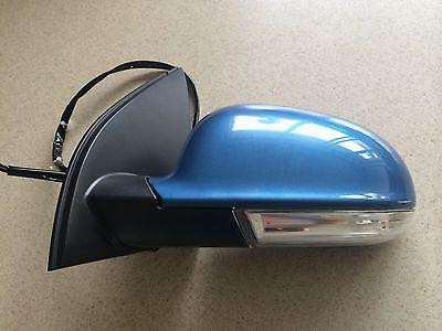 VW GOLF MK5 LH DOOR MIRROR USED IN LIGHT BLUE COLOUR 1K2 857 501
