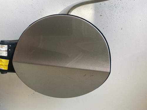 VW PASSAT CC USED FUEL FLAP  IN FLUID BROWN METALIC C8Y 3C8 809 857 E