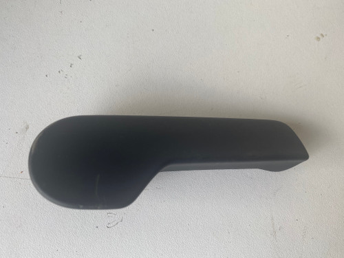 VW CADDY TRANSPORTER T5  GOLF  BEETLE CADDY USED BONNET HANDLE 1J2 823 533 C