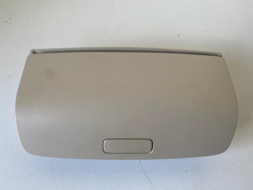 VW GOLF MK5 VW PASSAT USED TOP SUNGLASSES POCKET 1K0 868 837 E IN CREAM COLOUR