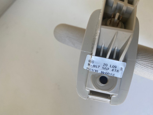 VW GOLF  JETTA PASSAT 2005-20013 USED RH SUN VISOR IN CREAM COLOUR 1K0 857 552 4T6