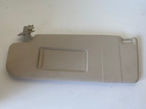 VW GOLF  JETTA PASSAT 2005-20013 USED LH SUN VISOR IN CREAM COLOUR 1K0 857 551 4T6
