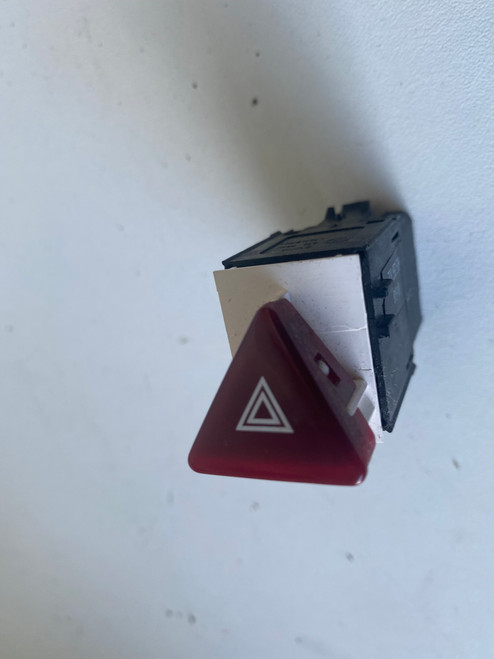VW PASSAT 3C CC USED HAZARD LIGHT SWITCH 3C8 953 509 