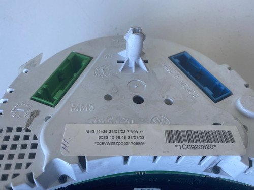 VW BEETLE USED INSTRUMENT CLUSTER 1C0 920 820 