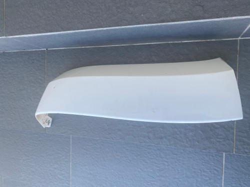 VW AMAROK EARLY USED RH BUMPER FLARE 2H7 853 728   IN WHITE B9A