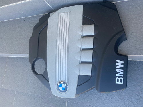BMW E90 320D USED TOP ENGINE COVER 1114  7797410-04