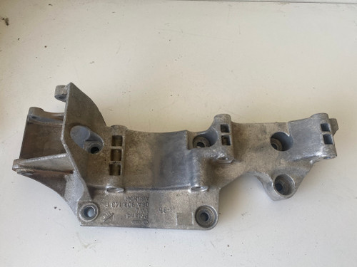 VW BEETLE GOLF USED ALTERNATOR COMPRESSOR BRACKET 06A 903 143 P