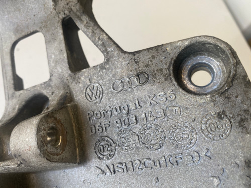 VW GOLF MK5  USED ALTERNATOR COMPRESSOR BRACKET 06F 903 143 F