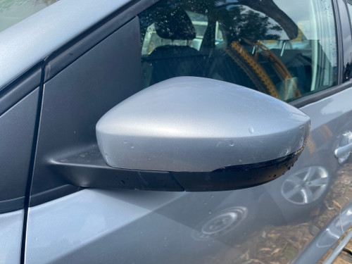 VW POLO 6R 2014 ON USED LH DOOR MIRROR IN SILVER LA7W PAINT CODE 