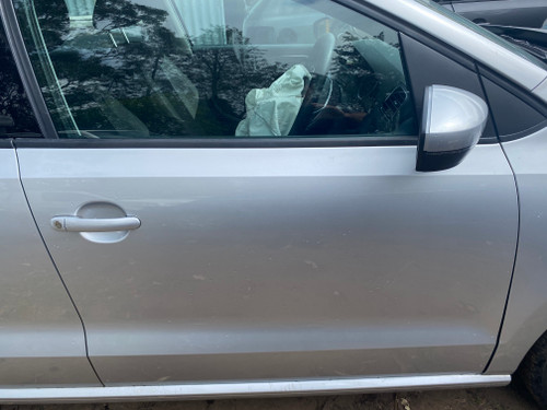 VW POLO 6R USED RHF DOOR SHELL IN SILVER LA7W PAINT CODE