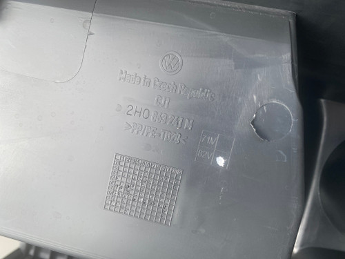 VW AMAROK V6 USED CENTRE CONSOLE 2H0 863 241 M