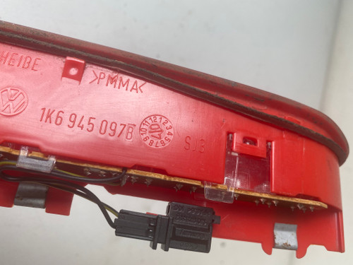 VW TIGUAN USED UPPER BRAKE LIGHT 1K6 945 097 B