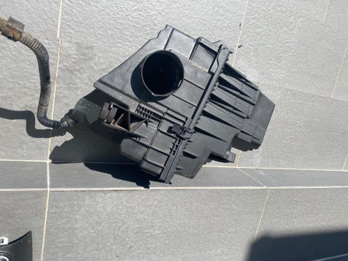 VW TRANSPORTER 2.5 TDI USED AIR FILTER BOX