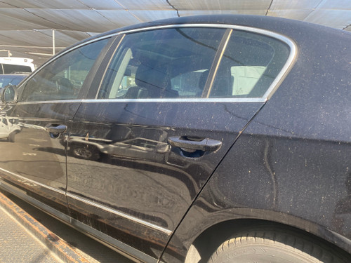 VW PASSAT 3C SEDAN USED LHR DOOR SHELL  IN BLACK C9X PAINT CODE 