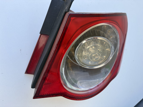 VW PASSAT 3C SEDAN USED RH OUTER TAILLIGHT 3C5 945 096 H