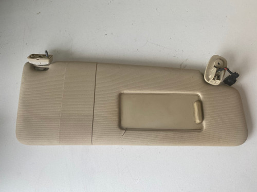 VW BEETLE CONVERTIBLE USED RH CREAM COLOUR SUN VISOR 1Y0 857 552 M