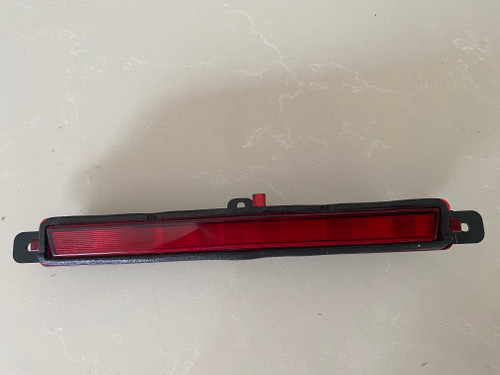 VW AMAROK 2023 NEW GENUINE ADDITIONAL BRAKE LIGHT 2HJ 945 087 B