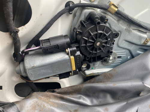 BMW E36 COUPE USED RH WINDOW MOTOR 