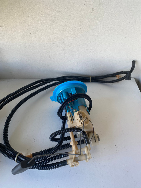 VW TIGUAN 2L TURBO USED FUEL PUMP 5N0 919 109 B