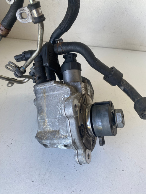 VW GOLF AUDI 2L TDI CBBB ENGINE AUDI A4 CAGAUSED HIGH PRESSURE PUMP 03L 130 755