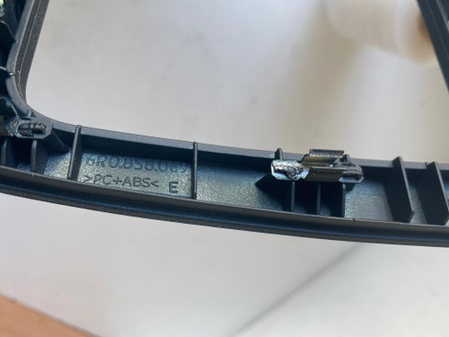 VW POLO 6R USED RADIO SURROUND TRIM 6R0 858 069