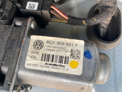 VW TRANSPORTER T5 EARLY USED RHF WINDOW MOTOR 6Y1 959 801 F