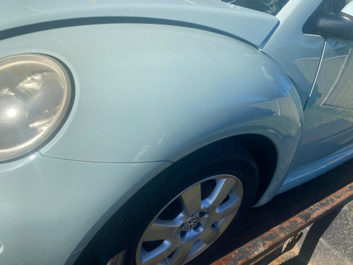 VOLKSWAGEN BEETLE CONVERTIBLE 2003-2008 USED LHF GUARD IN BLUE LB5B CODE