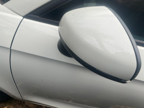 AUDI A1 2011 ON USED LH DOOR MIRROR IN WHITE Y9K PAINT CODE 8X2 857 409 K 9B9