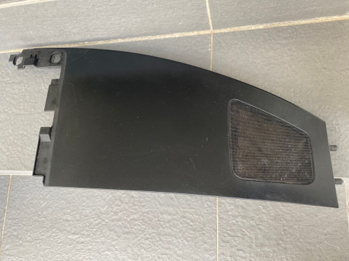 VW BEETLE CONVERTIBLE USED RH TOP DASH COVER WITH SPEAKER  1Y0 035 411 A