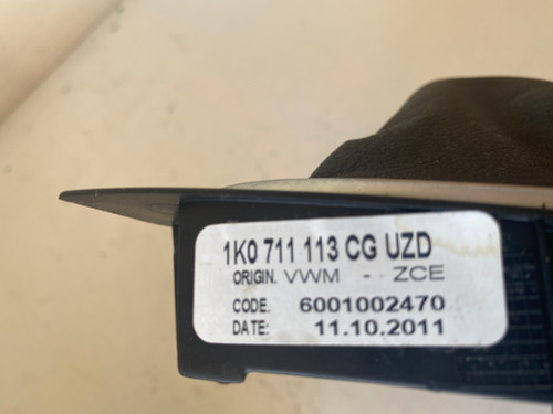VW JETTA GOLF USED 6 SPEED MANUAL SFITER BOOT WITH GEAR KNOB 1K0 711 113 CG UZD