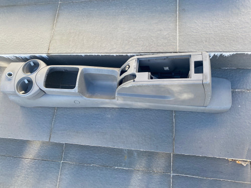 VW BEETLE CONVERTIBLE USED CENTRE CONSOLE IN GREY