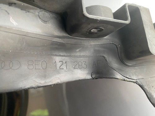 AUDI A4 B7 USED FRONT AIR SHOOT 8E0 121 283 AF