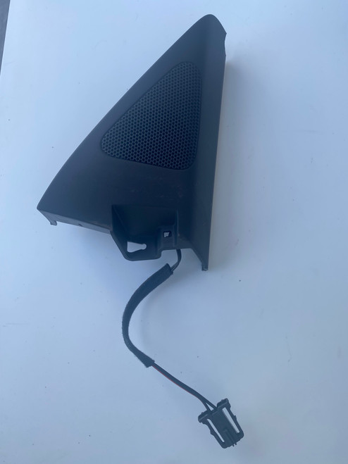 VW TIGUAN USED RH INNER MIRROR COVER 5N0 837 994 B